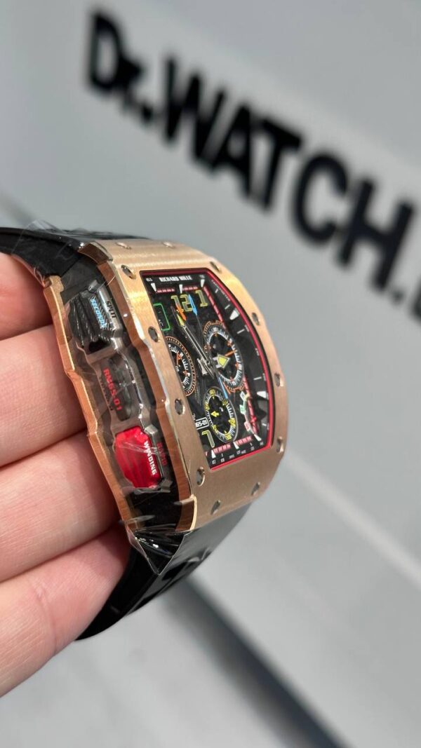 luxury watch - Image 3